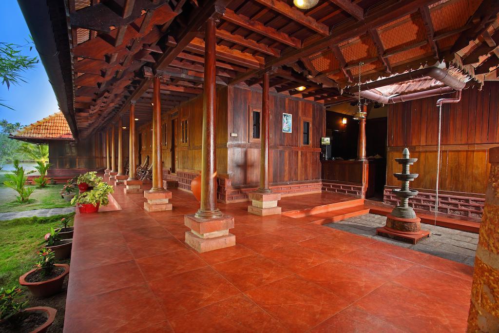Kondai Lip Backwater Heritage Resort Kochi Exterior foto