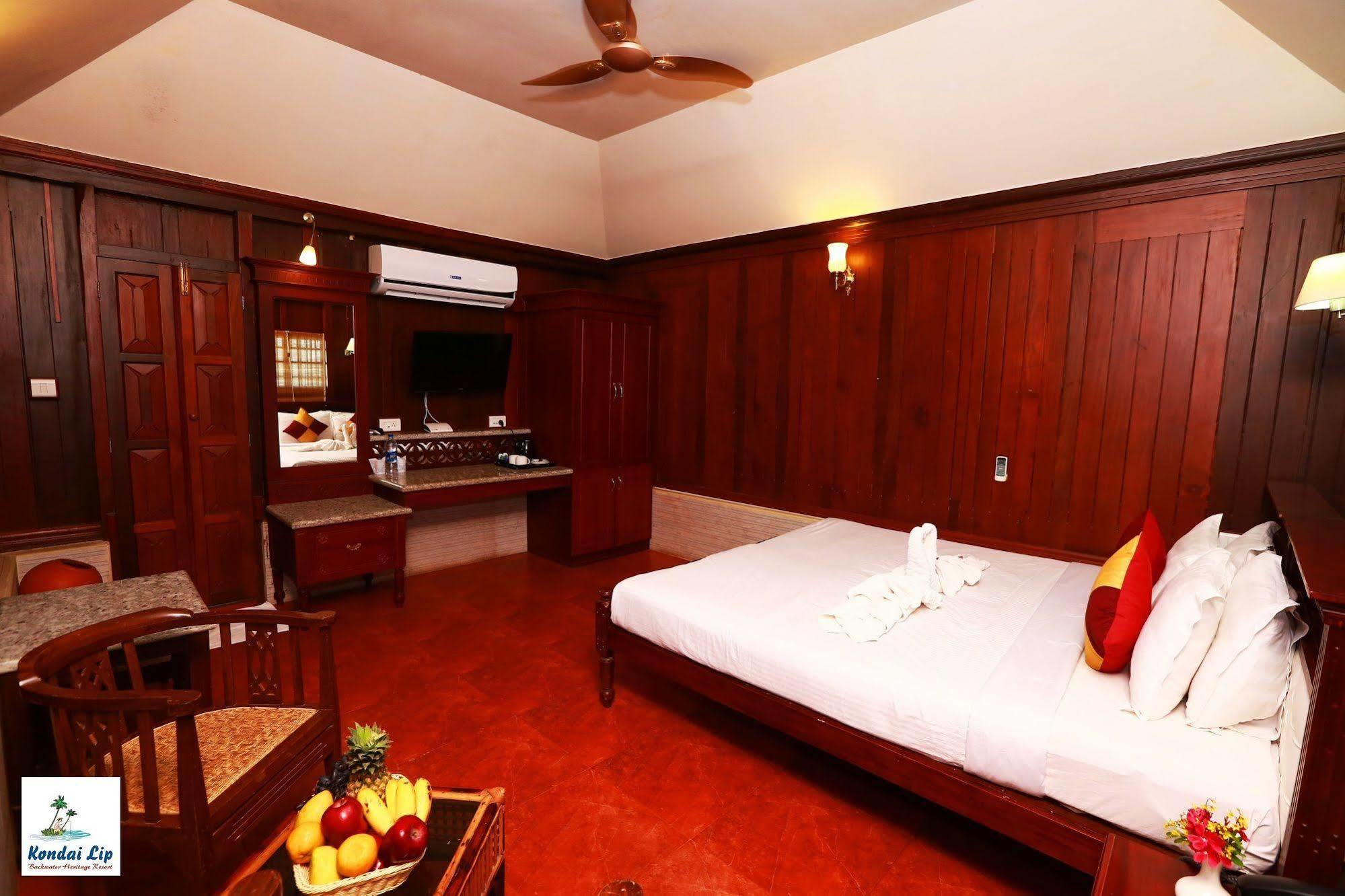 Kondai Lip Backwater Heritage Resort Kochi Exterior foto