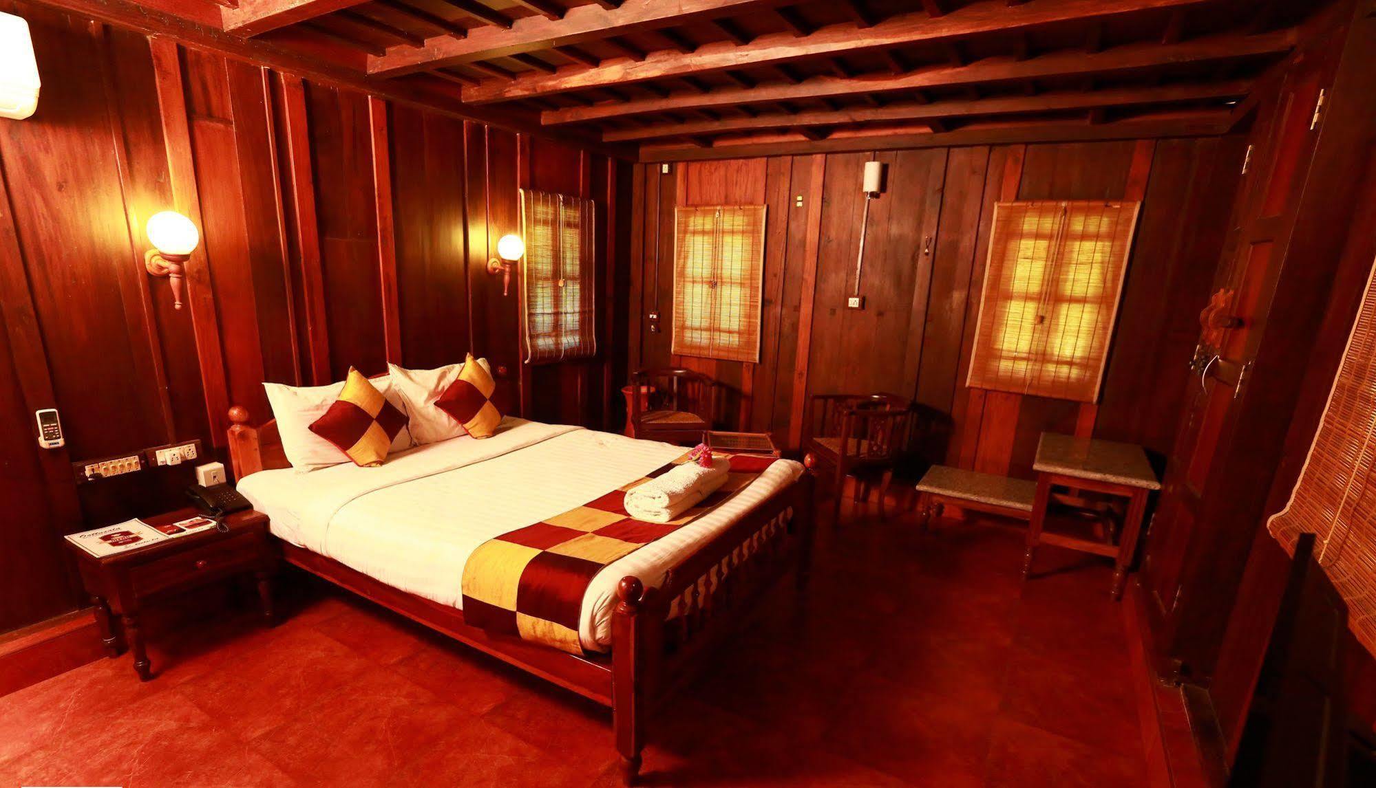 Kondai Lip Backwater Heritage Resort Kochi Exterior foto